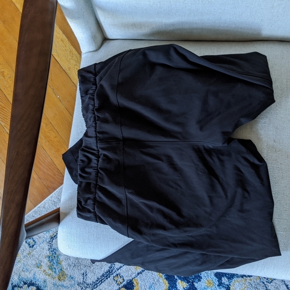 Lululemon On The Fly 7/8 - Picture 2 of 4